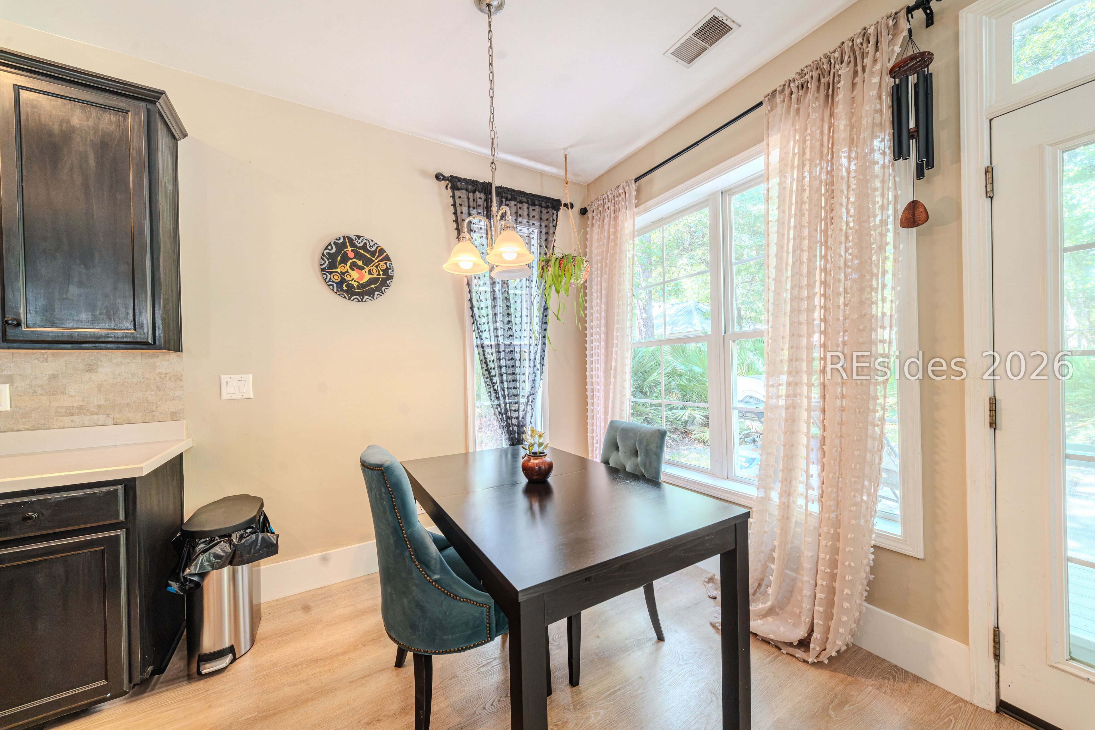 22 Timbercrest Circle