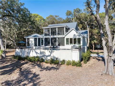 A home in Daufuskie Island