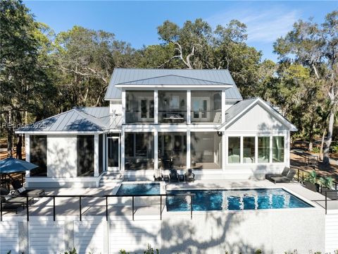 A home in Daufuskie Island