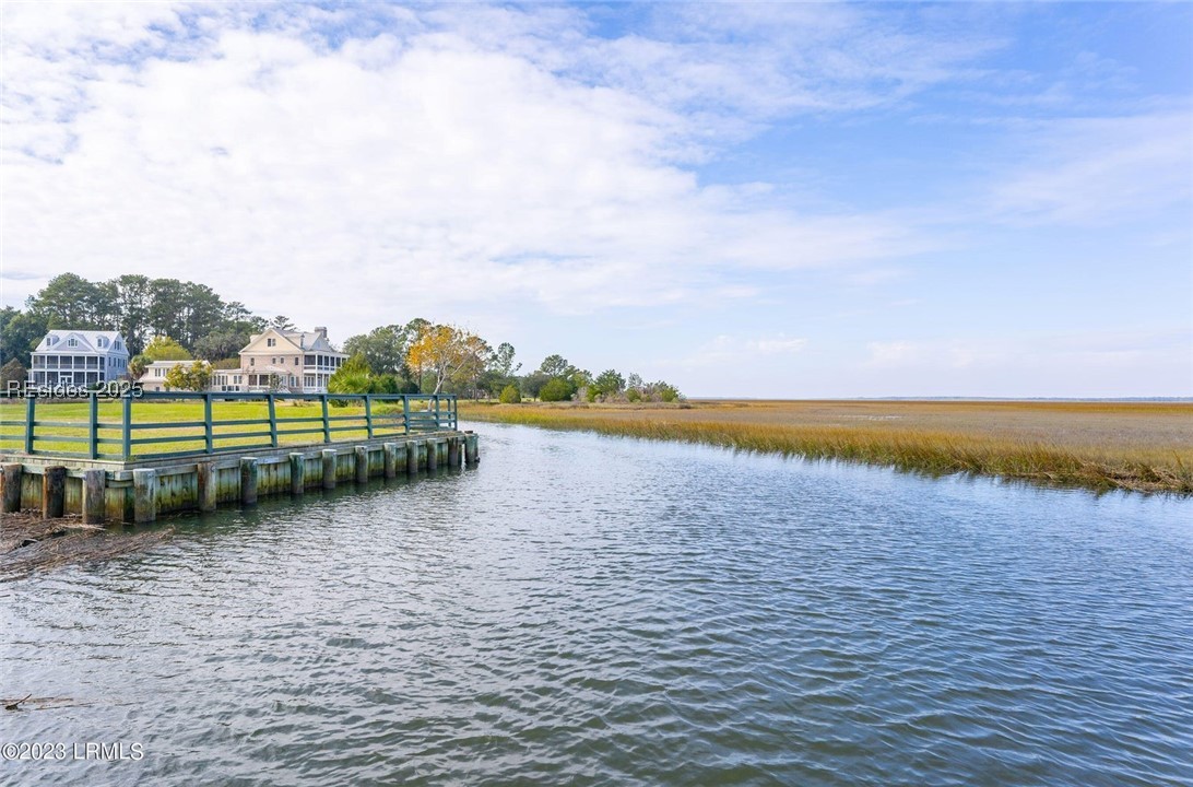 6 Tiller Island Drive, Beaufort, South Carolina image 2