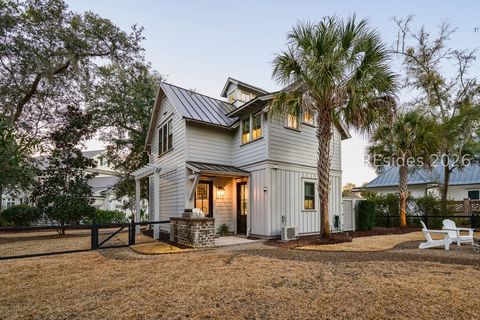Homes For Sale - 8 Yadkin Street<br/> Bluffton, SC 29910