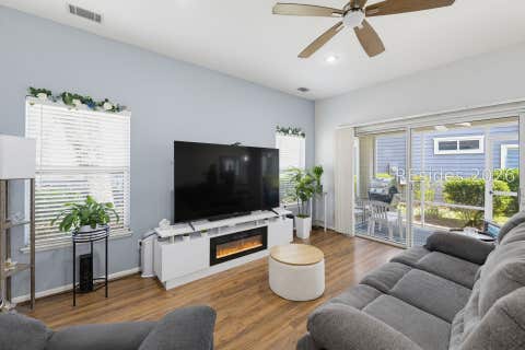 Townhouse For Sale - 58 Zubler Street<br/> Beaufort County, Bluffton, SC 29909