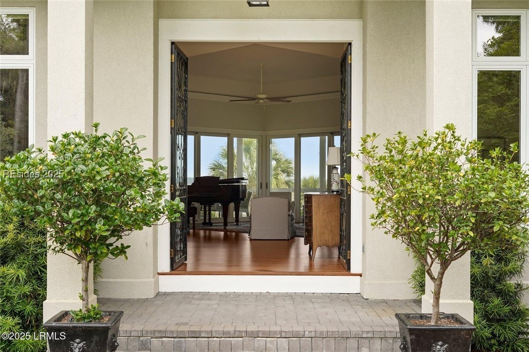 Saint Helena Island, South Carolina 29920, United States, 4 Bedrooms Bedrooms, ,5 BathroomsBathrooms,Residential,Active,128832