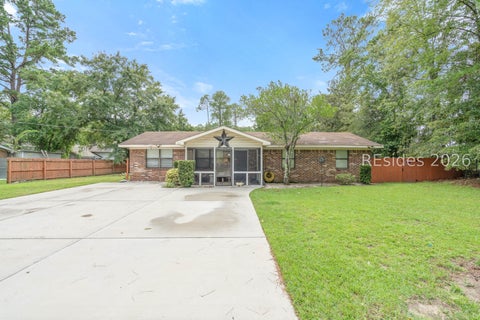 Homes For Sale - 112 Sunset Circle<br/> Hardeeville, SC 29927