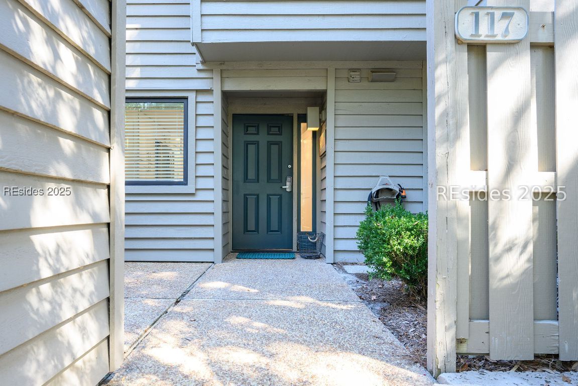 Hilton Head Island, South Carolina 29928, United States, 2 Bedrooms Bedrooms, ,3 BathroomsBathrooms,Residential,Active,204438