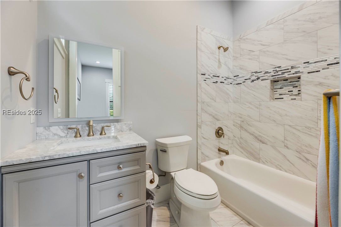 28 Dolphin Point Lane, Hilton Head Island, South Carolina image 11
