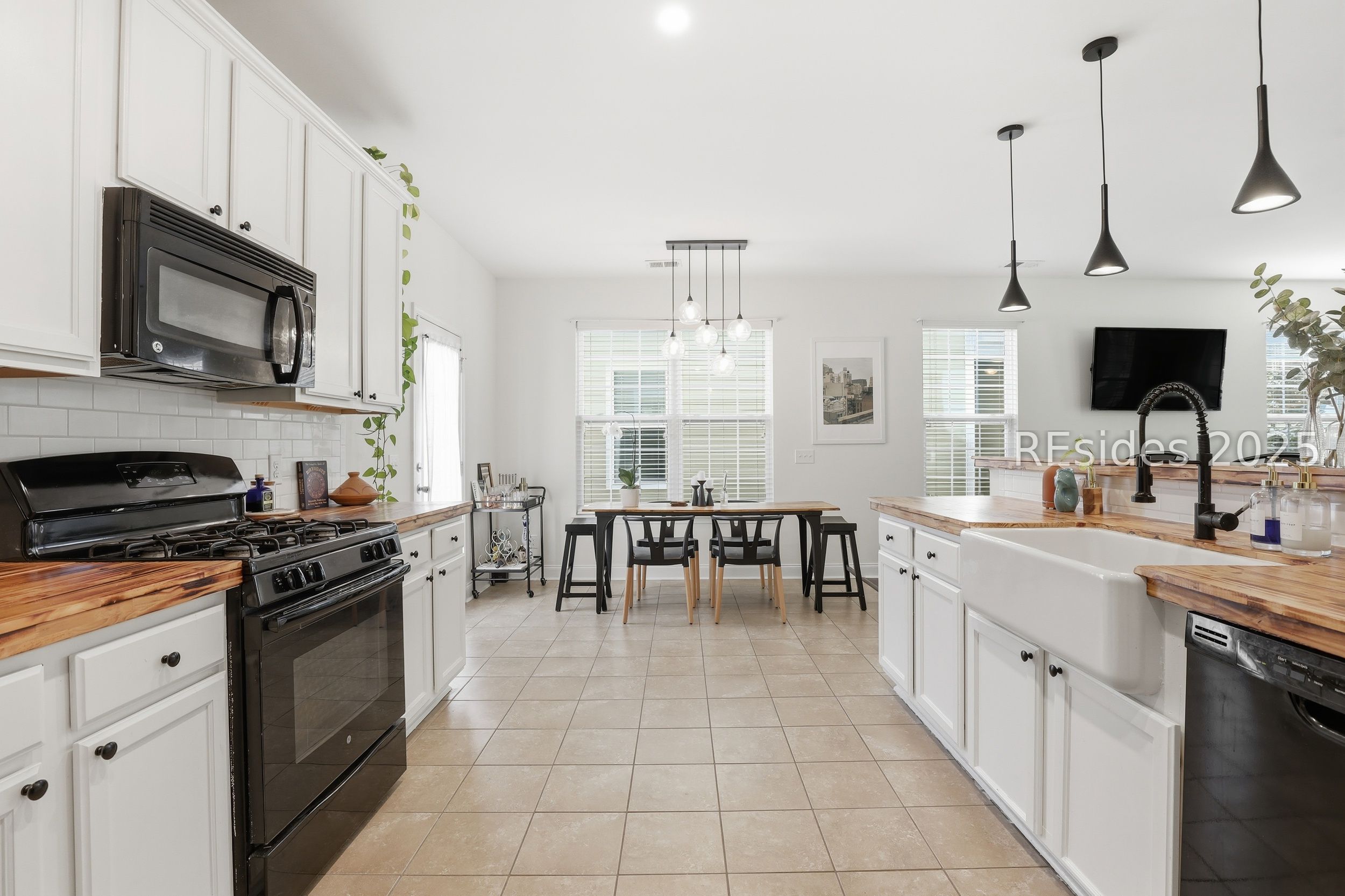 60 Honey Locust Avenue
