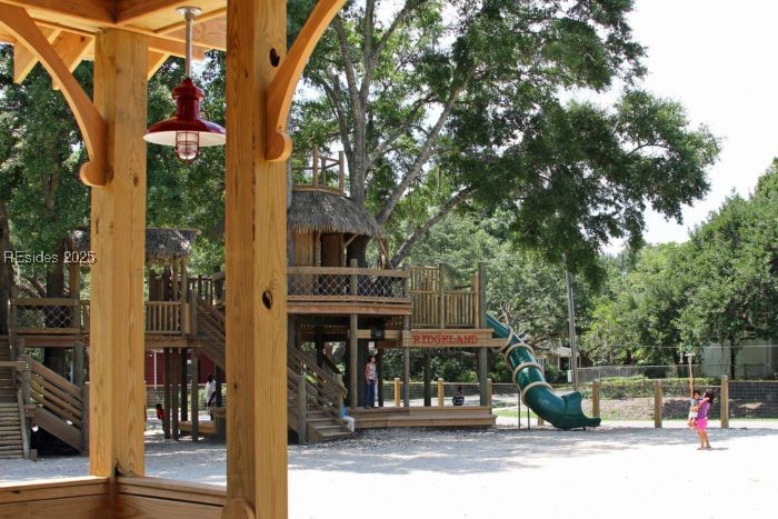 Ridgeland, South Carolina 29936, United States, 3 Bedrooms Bedrooms, ,3 BathroomsBathrooms,Residential,Active,76701