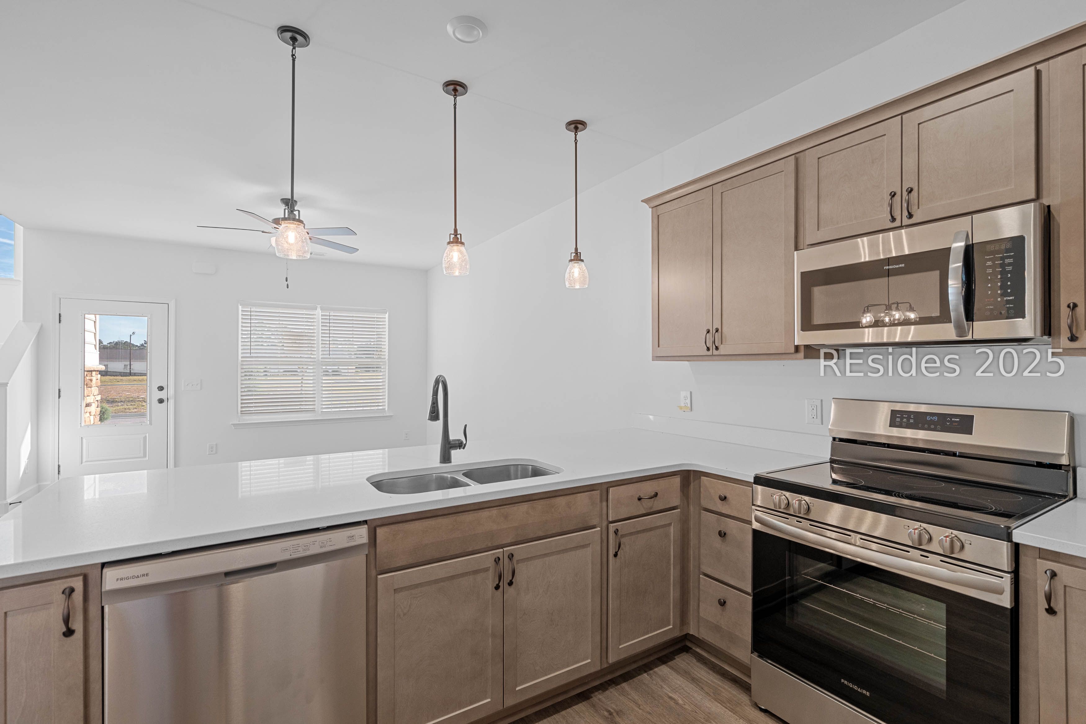 Ridgeland, South Carolina 29936, United States, 3 Bedrooms Bedrooms, ,3 BathroomsBathrooms,Residential,Active,76701