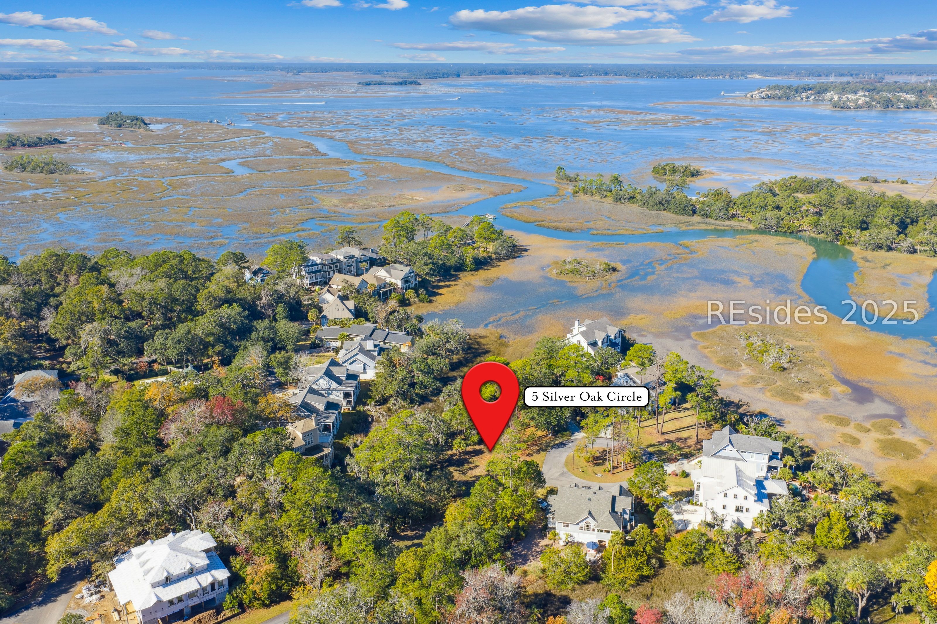 Photo 1 of 20 — 5 Silver Oak Circle, Hilton Head Island, SC 29926