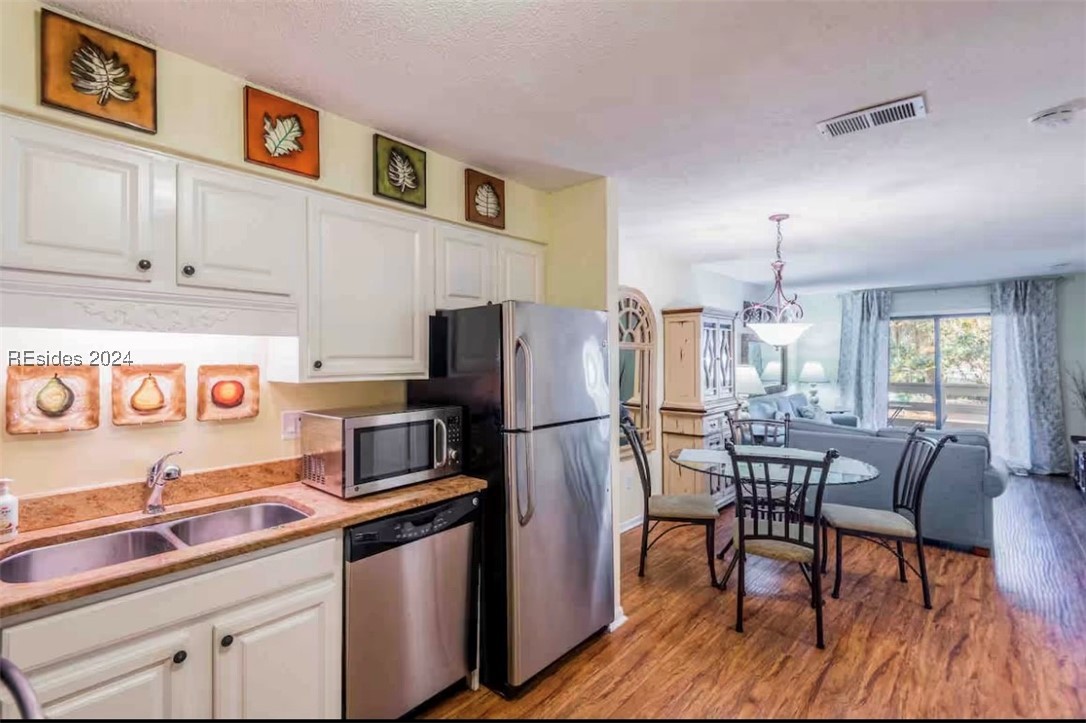 45 Folly Field Road #13E, Hilton Head Island, South Carolina image 1