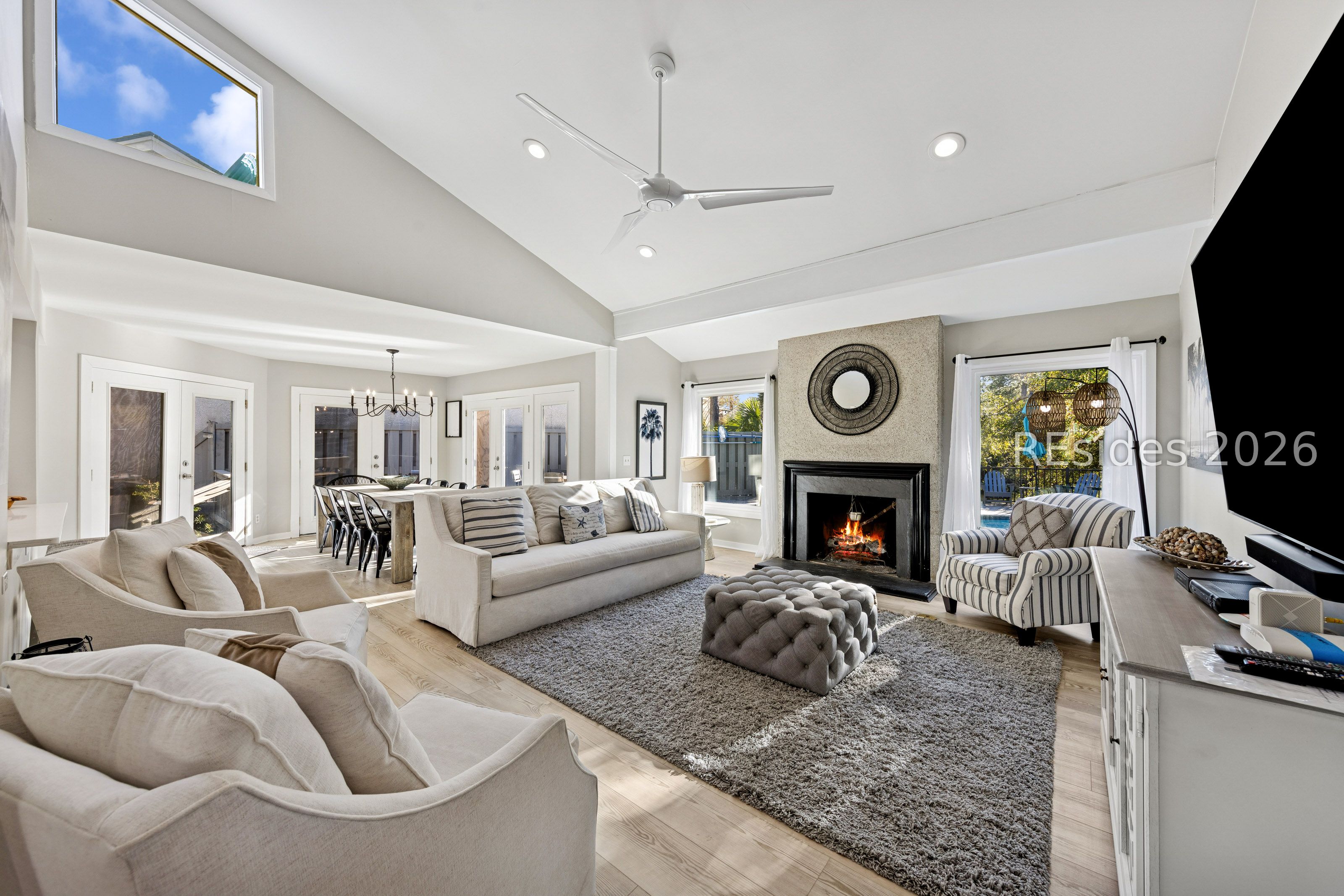 8 Windjammer Court