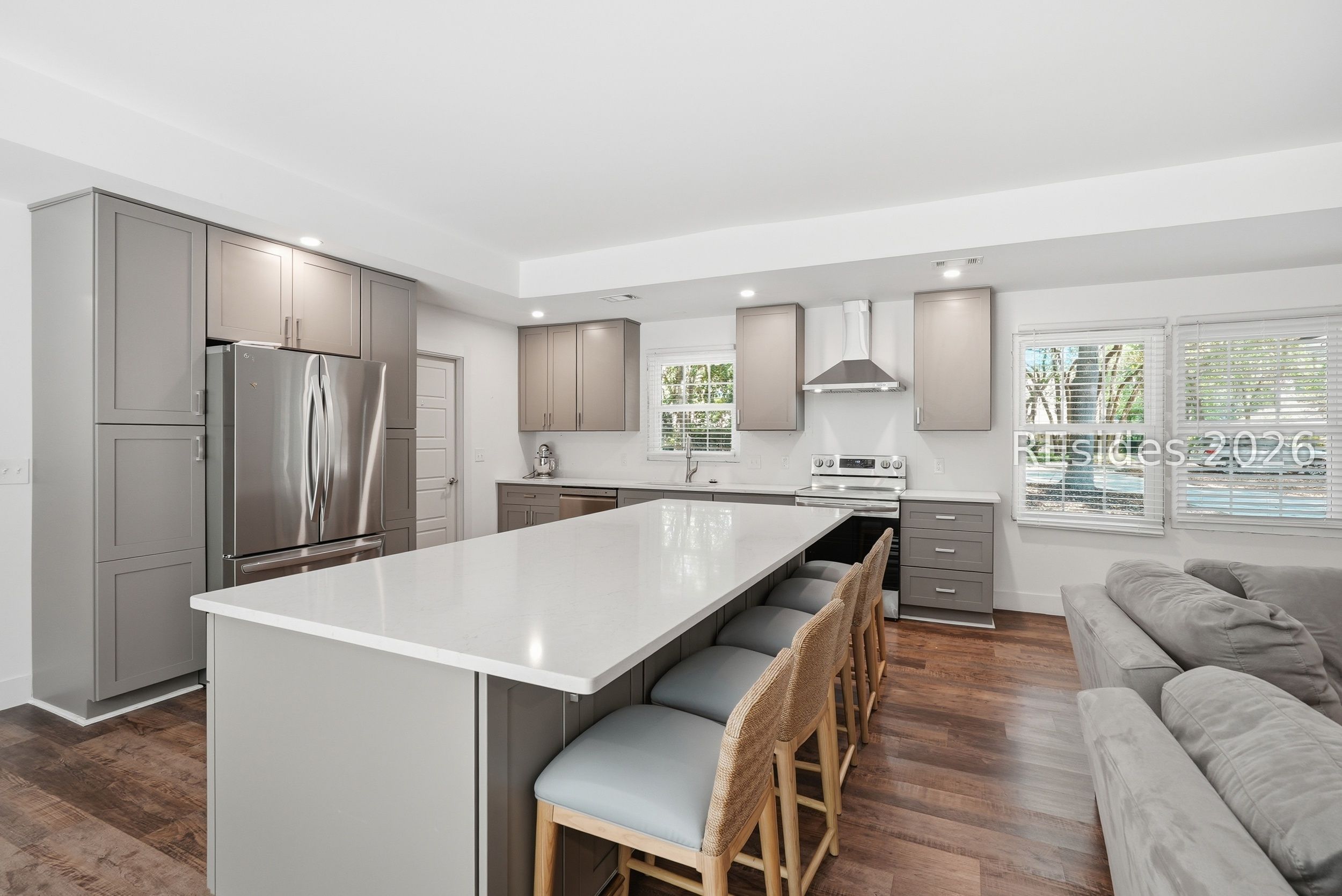 6 Audubon Place