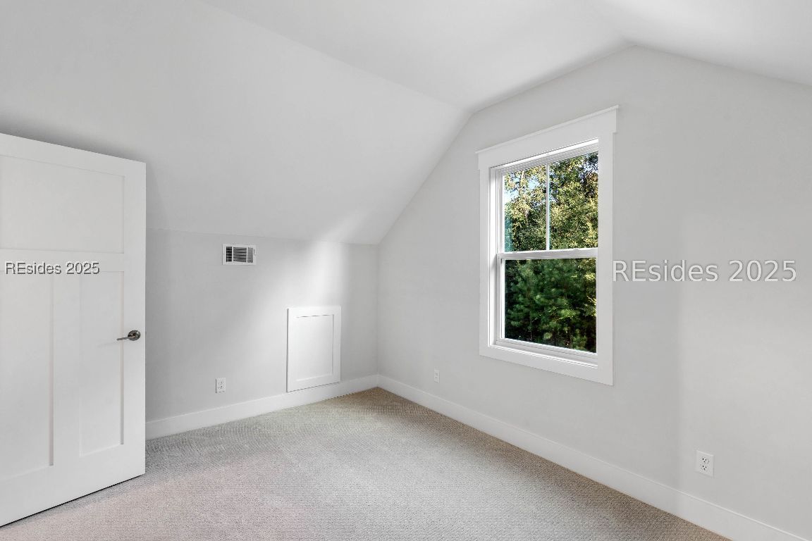 Beaufort, South Carolina 29907, United States, 4 Bedrooms Bedrooms, ,3 BathroomsBathrooms,Residential,Active,218987