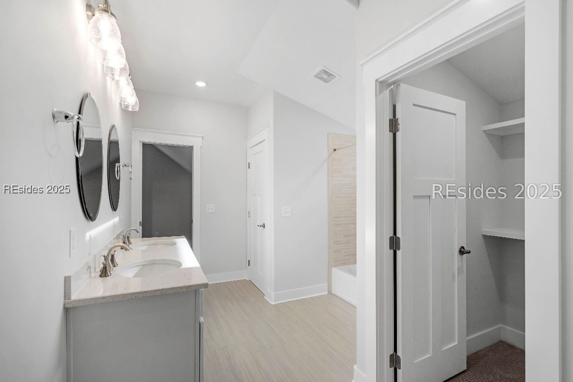 Beaufort, South Carolina 29907, United States, 4 Bedrooms Bedrooms, ,3 BathroomsBathrooms,Residential,Active,218987