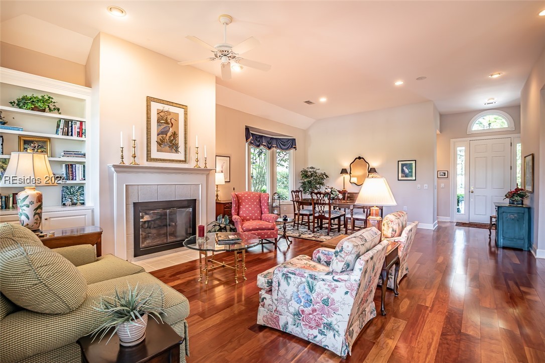 Saint Helena Island, South Carolina 29920, United States, 3 Bedrooms Bedrooms, ,2 BathroomsBathrooms,Residential,Pending,31328