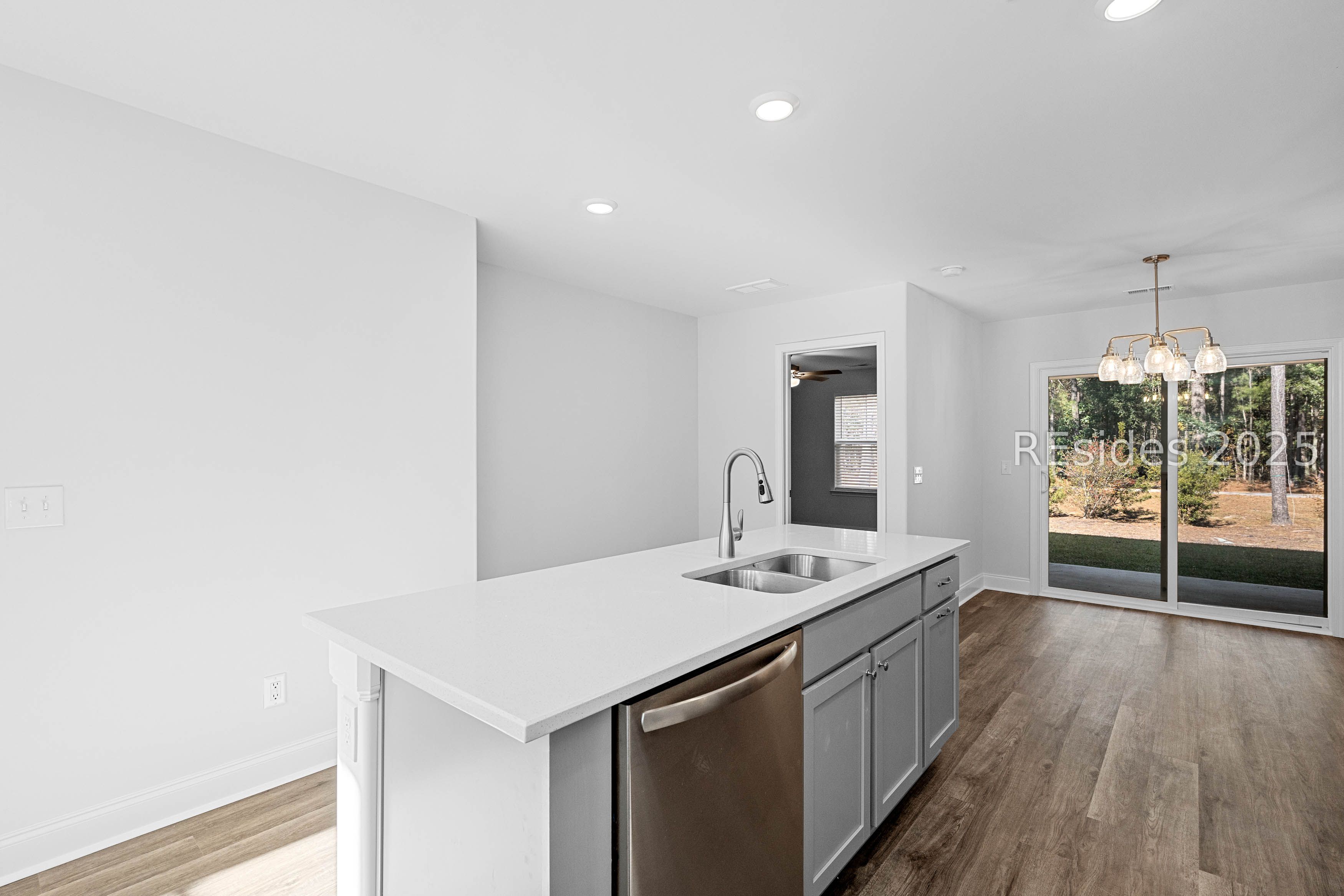 Hardeeville, South Carolina 29927, United States, 3 Bedrooms Bedrooms, ,3 BathroomsBathrooms,Residential,Active,85584