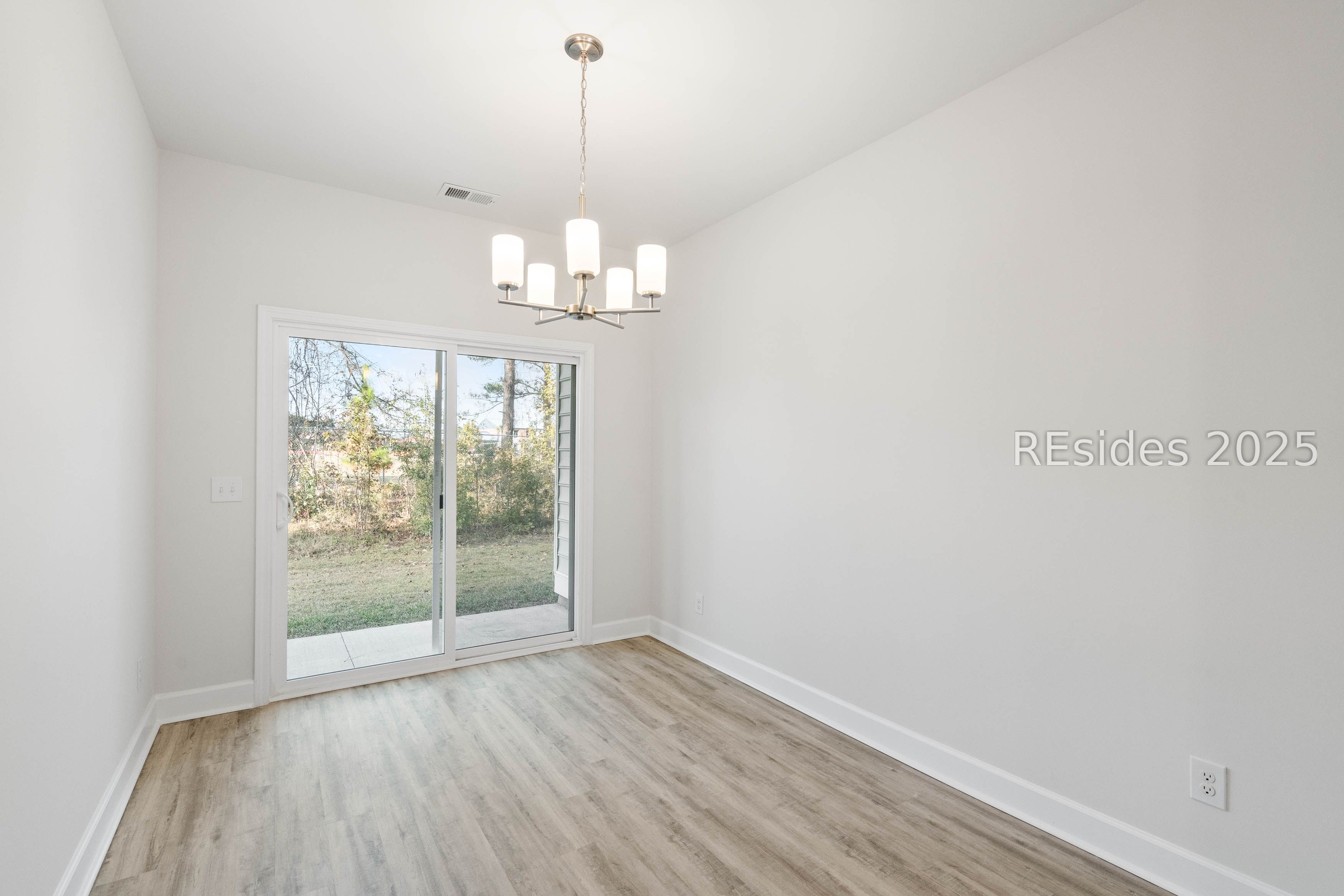 Ridgeland, South Carolina 29936, United States, 3 Bedrooms Bedrooms, ,3 BathroomsBathrooms,Residential,Active,212644