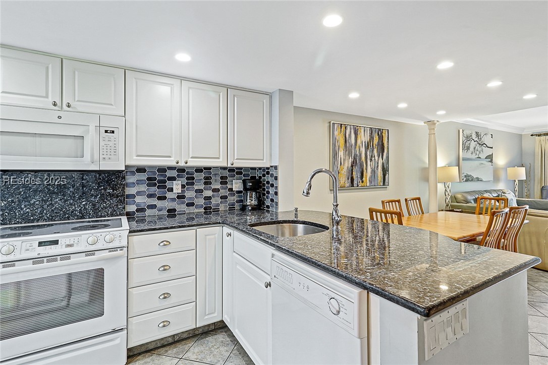 26 S Forest Beach Drive #54, Hilton Head Island, Texas image 7