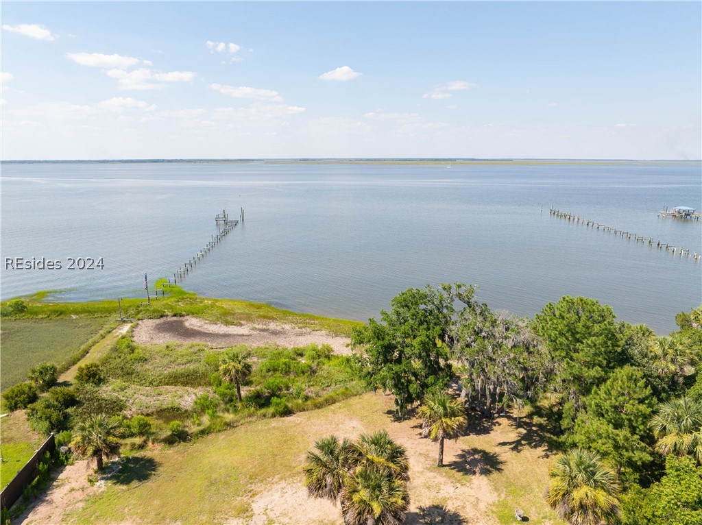 83 Coosaw River Drive, Beaufort, South Carolina image 1