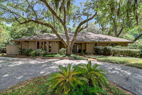 Homes For Sale - 19 Water Oak Drive<br/> Beaufort County, Hilton Head Island, SC 29928