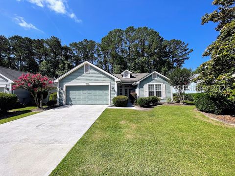 Homes For Sale - 8 Devant Drive<br/> Bluffton, SC 29909