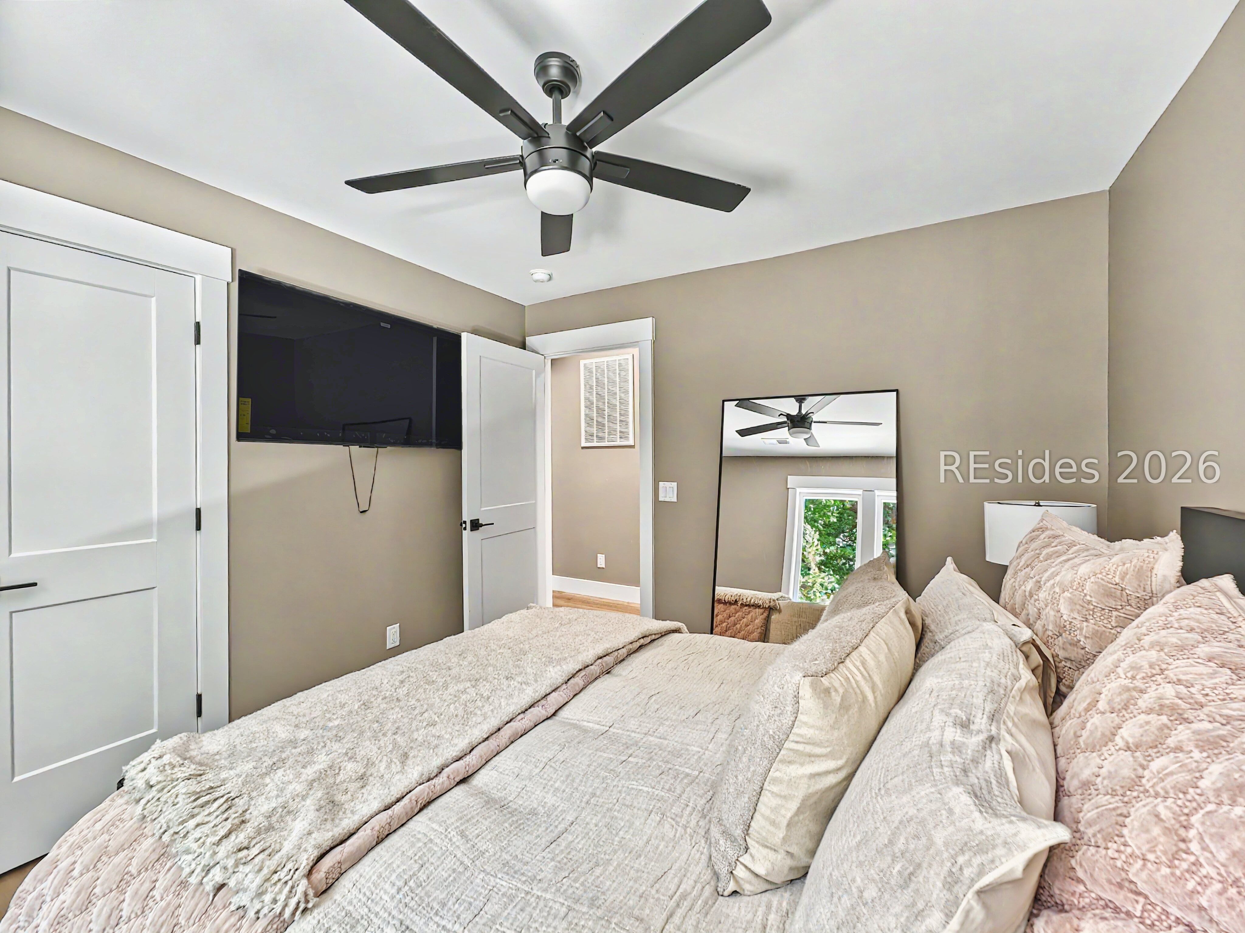 37 Oleander St, Hilton Head Island, SC, 29928, USA, 7 Bedrooms Bedrooms, ,5 BathroomsBathrooms,Residential,Active,37 Oleander St,509321