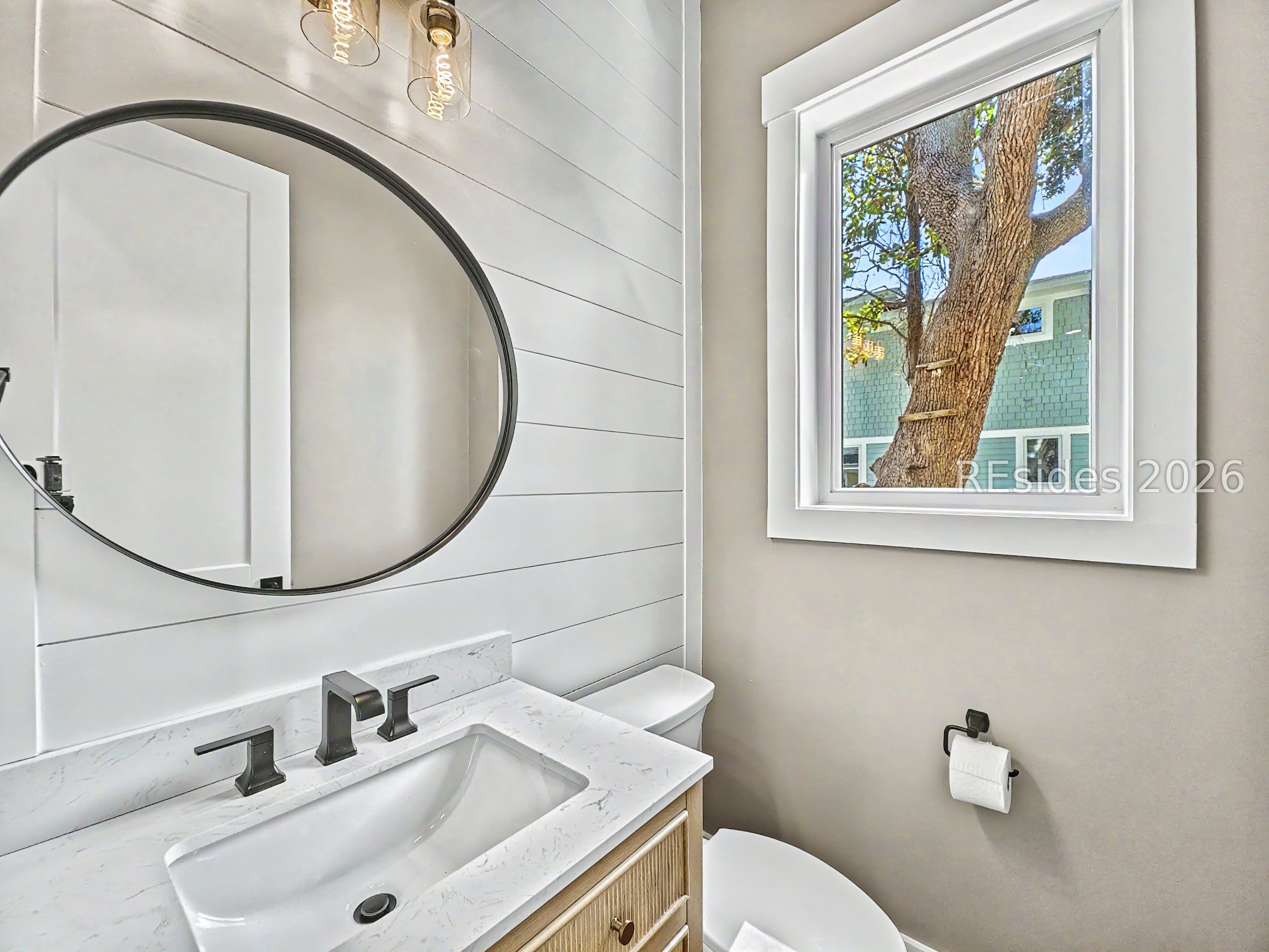 37 Oleander St, Hilton Head Island, SC, 29928, USA, 7 Bedrooms Bedrooms, ,5 BathroomsBathrooms,Residential,Active,37 Oleander St,509321