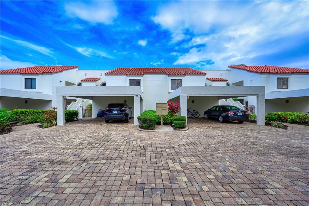 565 Beachwalk CIR T-104