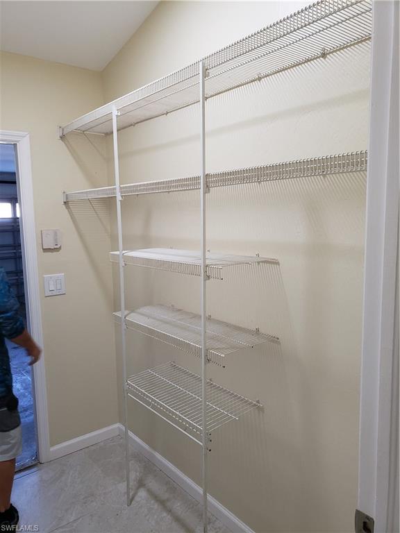 SAN CARLOS PARK - Residential Lease