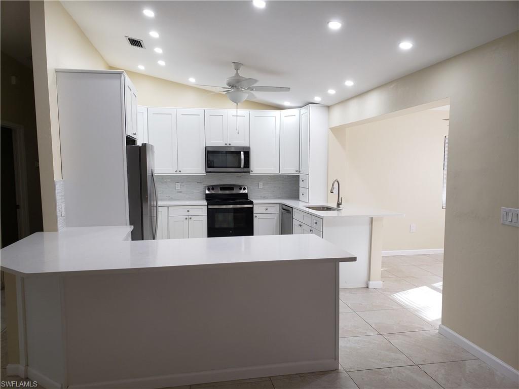 SAN CARLOS PARK - Residential Lease