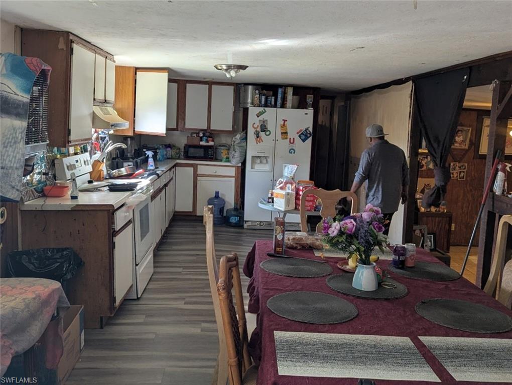 BROADWAY MOBILE HOME VILLAGE - Residential