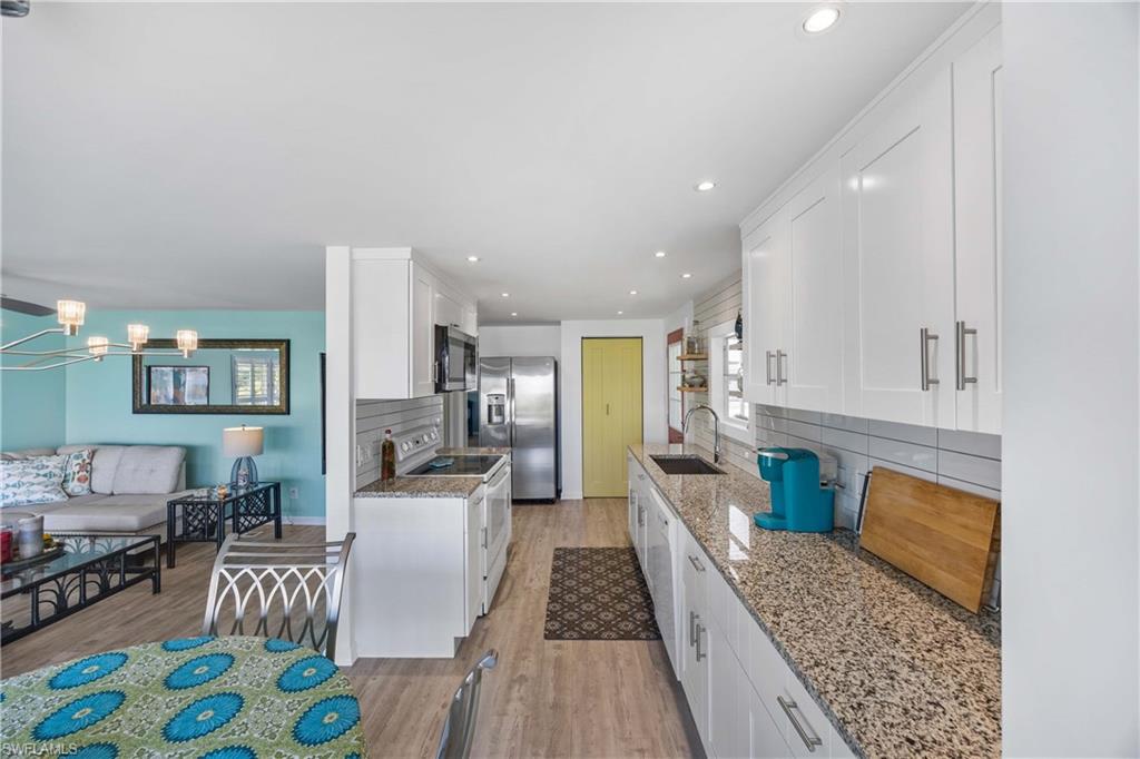 RIVERWOOD - Residential