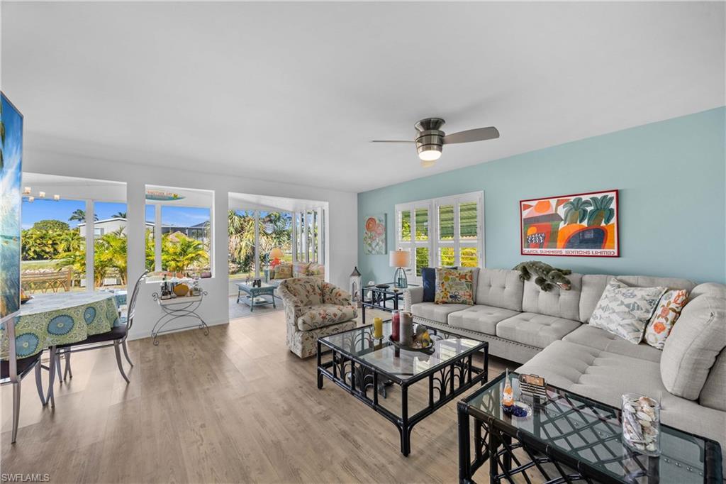 RIVERWOOD - Residential