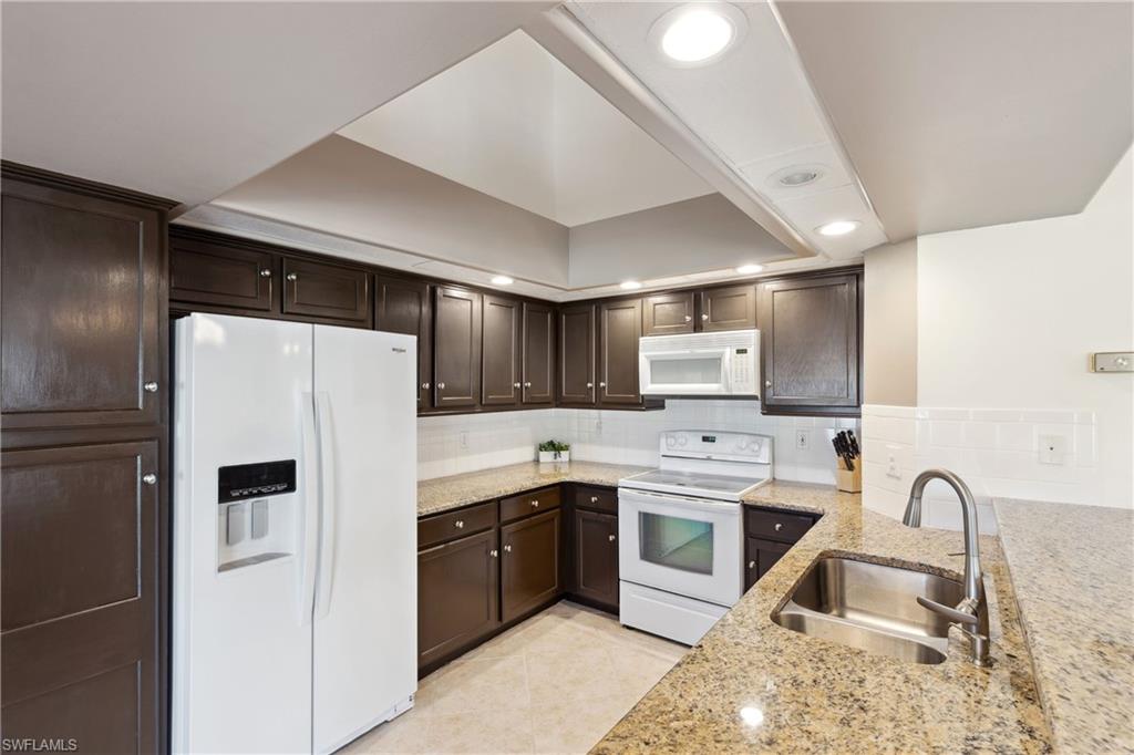 WEDGEWOOD SHERBURNE - Residential