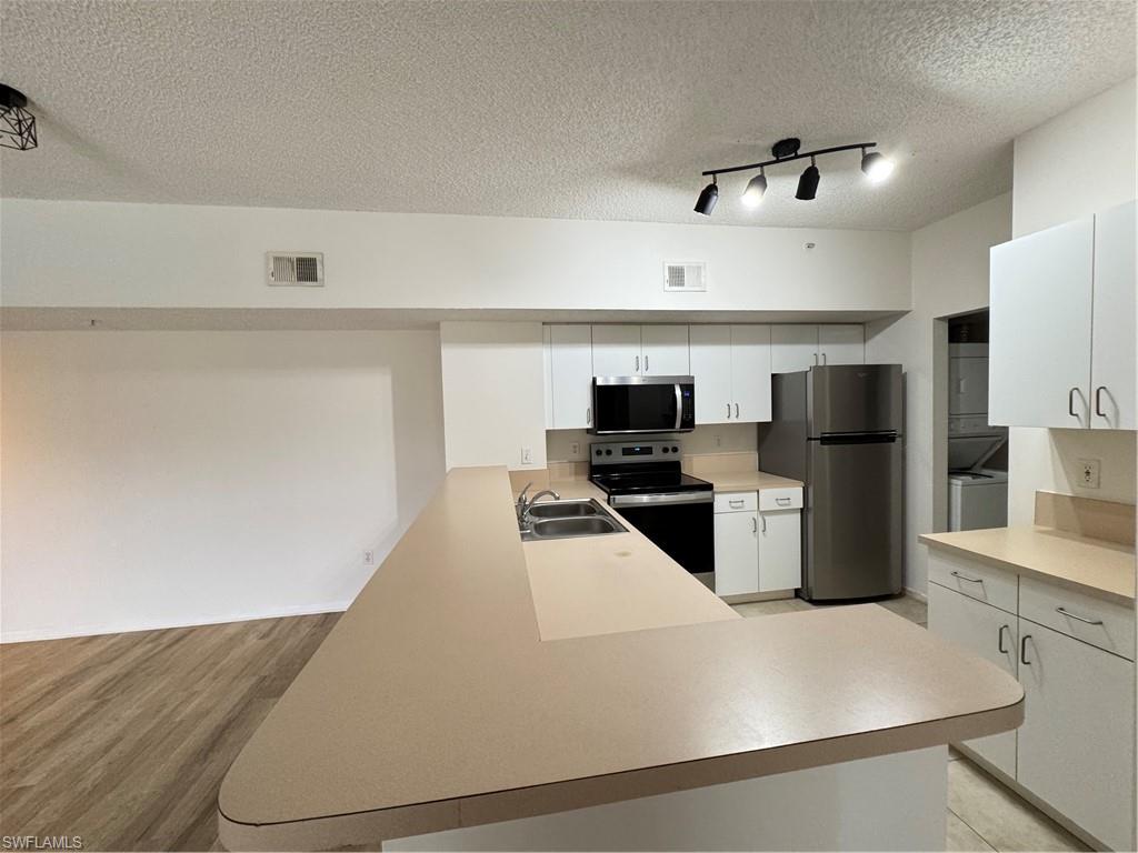 NAPOLI - Residential Lease