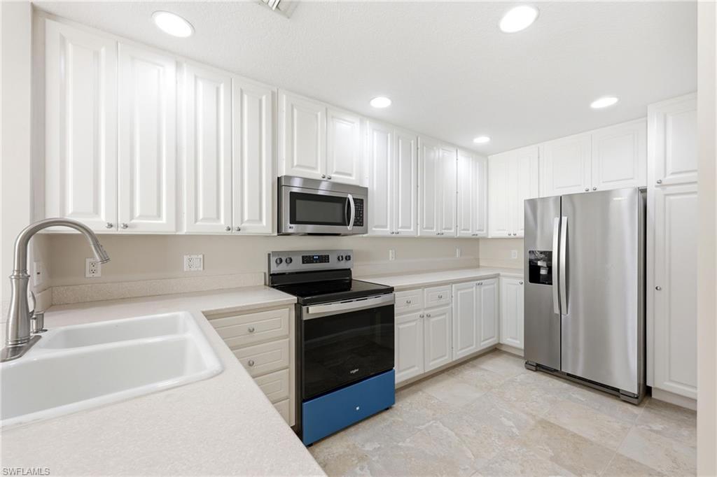 VERONA WALK - Residential