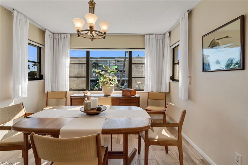 CROWS NEST - Residential