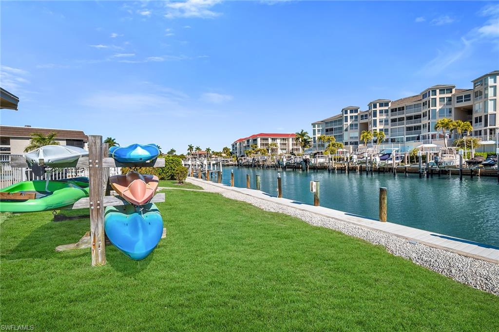 CROWS NEST - Residential