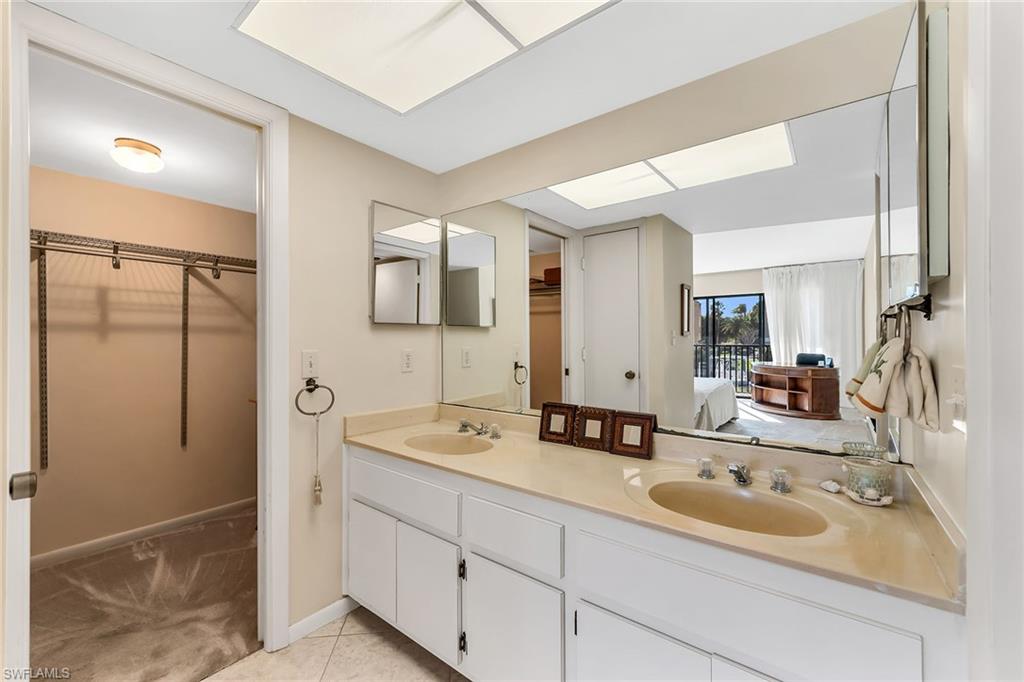 CROWS NEST - Residential