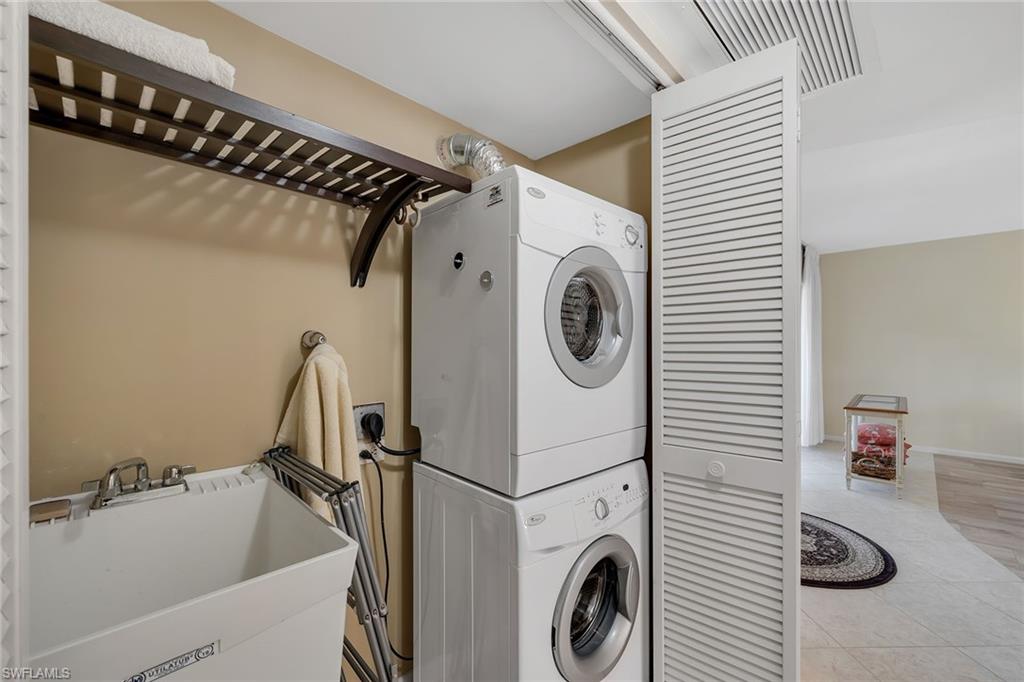 CROWS NEST - Residential