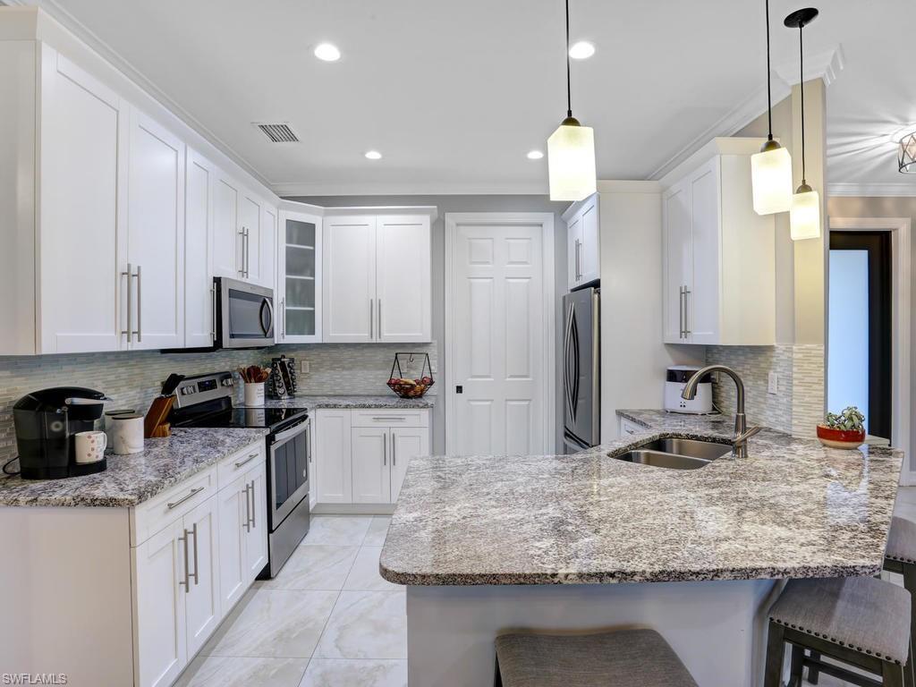 GOLDEN GATE ESTATES - Residential