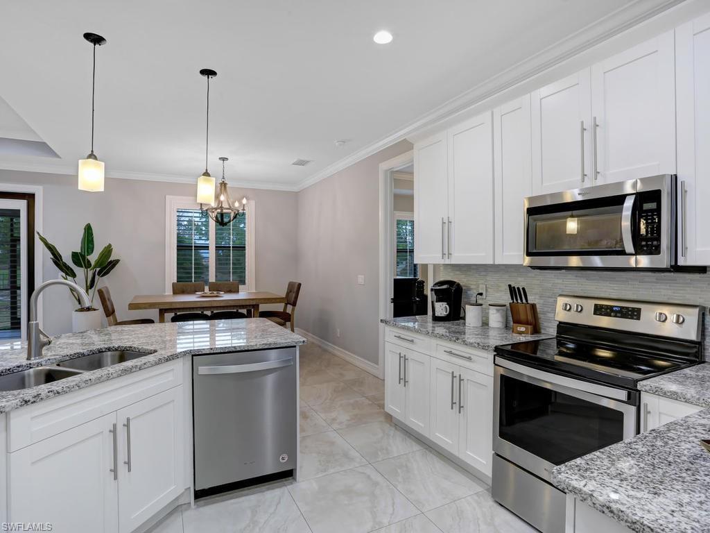 GOLDEN GATE ESTATES - Residential