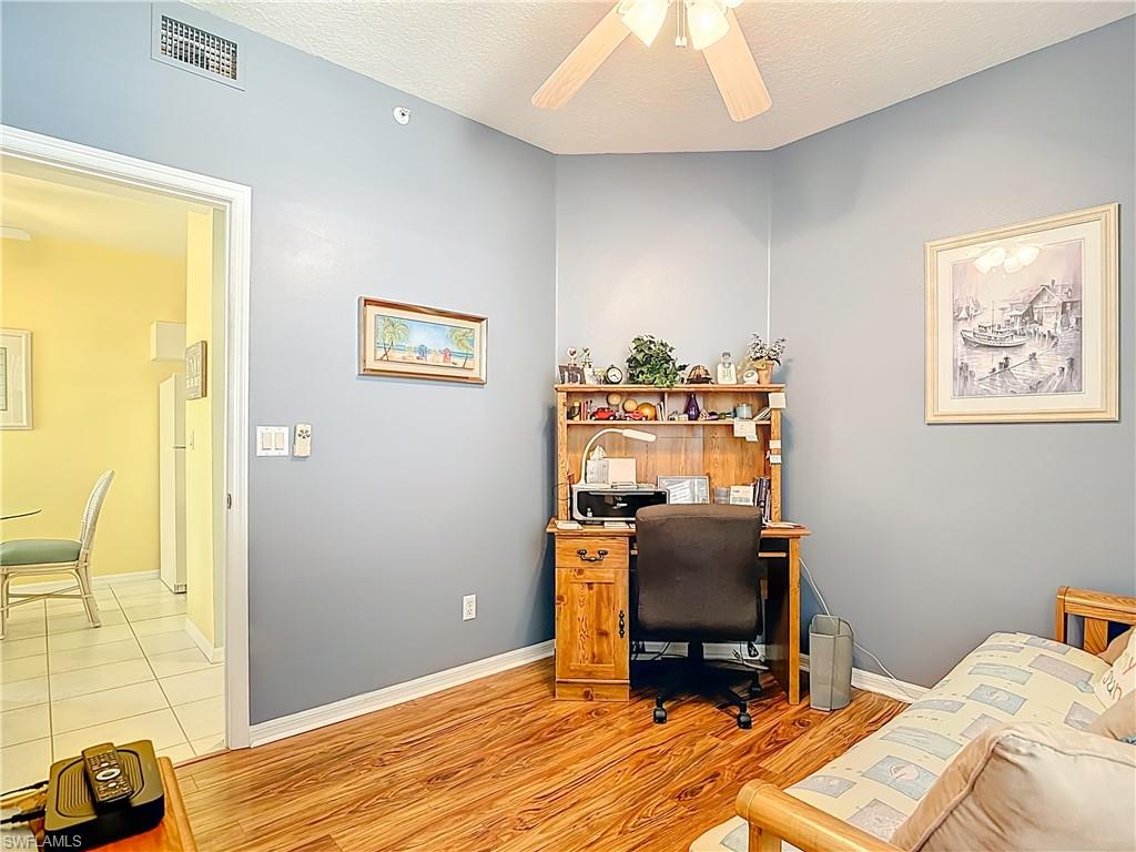 HUNTINGTON LAKES - Residential