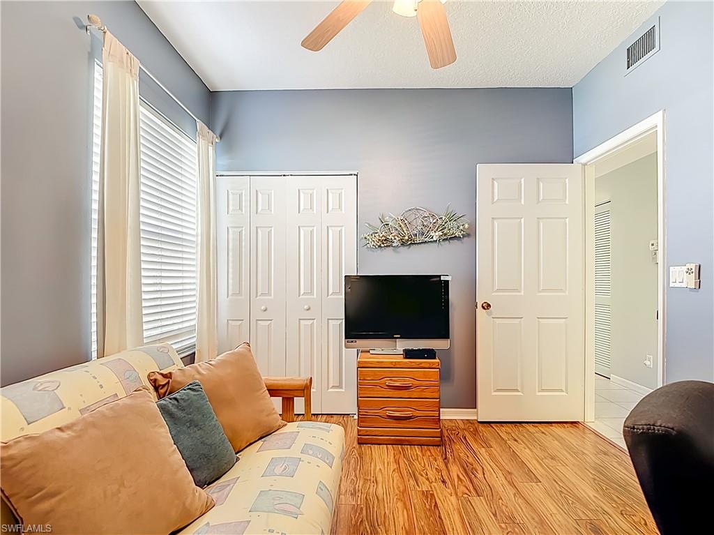 HUNTINGTON LAKES - Residential