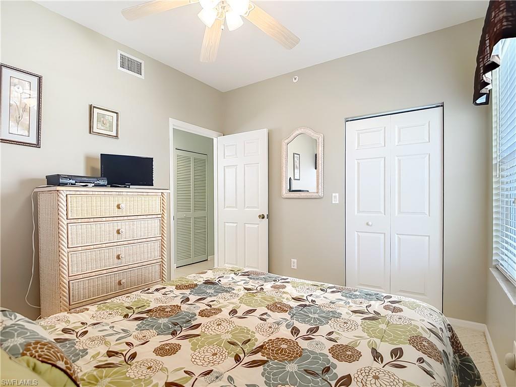 HUNTINGTON LAKES - Residential