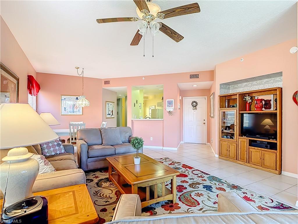 HUNTINGTON LAKES - Residential