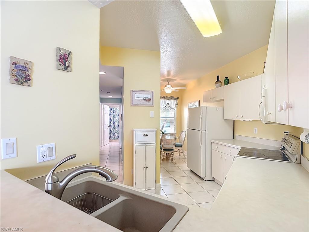 HUNTINGTON LAKES - Residential