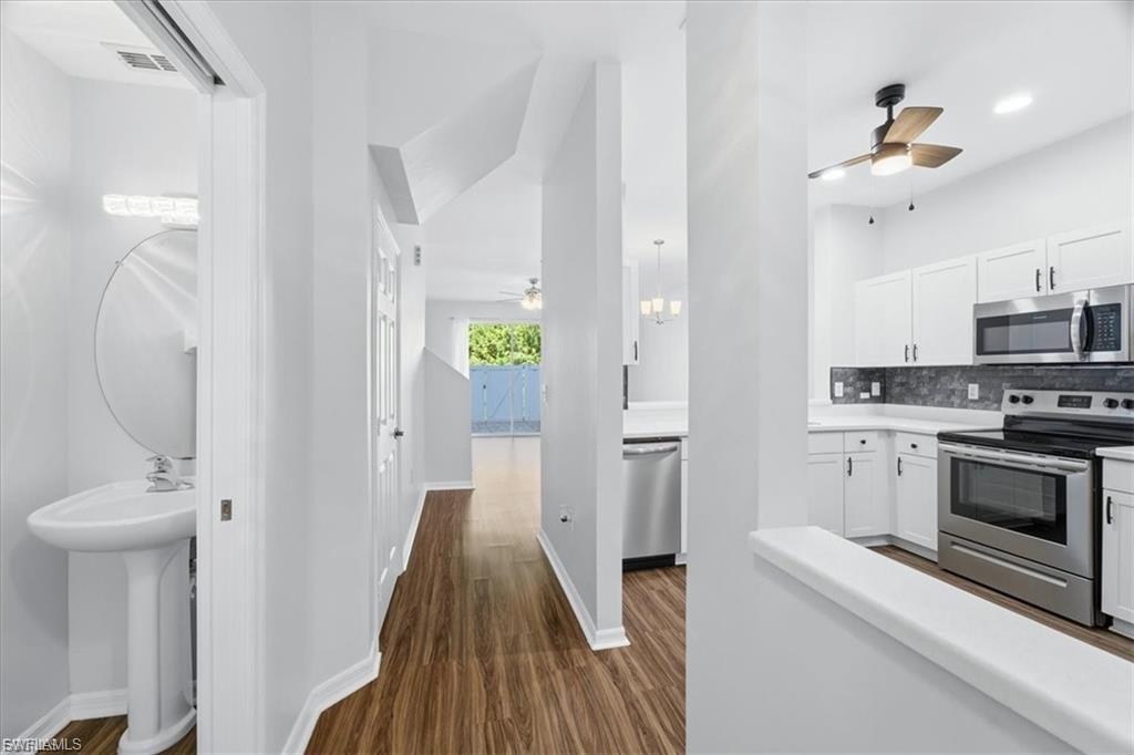 FOREST LAKE TOWNHOMES - Residential Lease