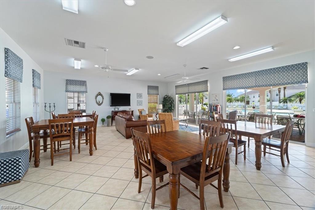 FOREST LAKE TOWNHOMES - Residential Lease